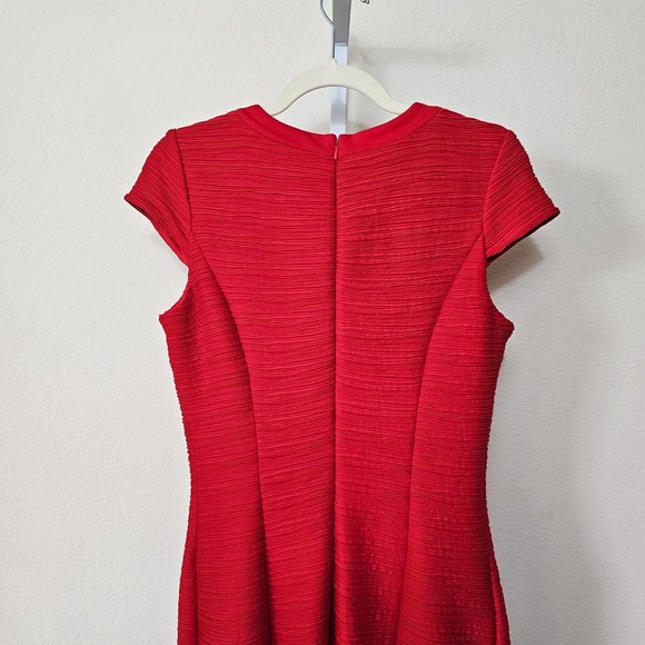 NUE by Shani Women's Red Form Fitting Short Sleeve Shirred Zipper Dress Sz M - Picture 7 of 15
